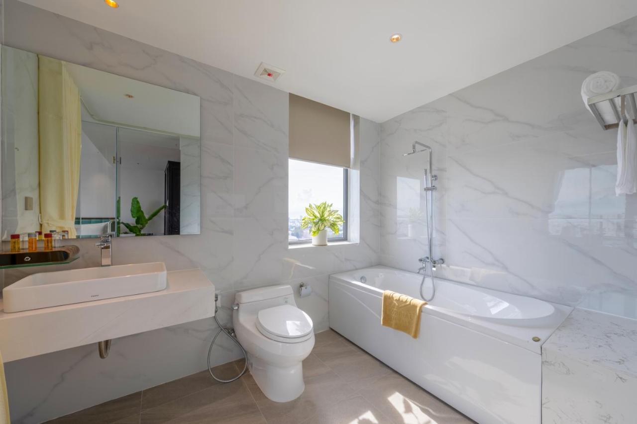 Cordial Grand Hotel Da Nang Beach - Infinity Rooftop Pool Экстерьер фото