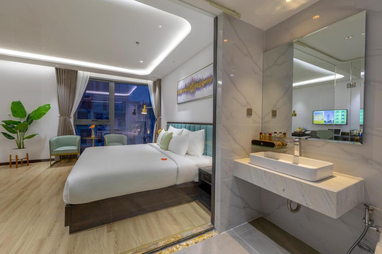 Cordial Grand Hotel Da Nang Beach - Infinity Rooftop Pool Экстерьер фото