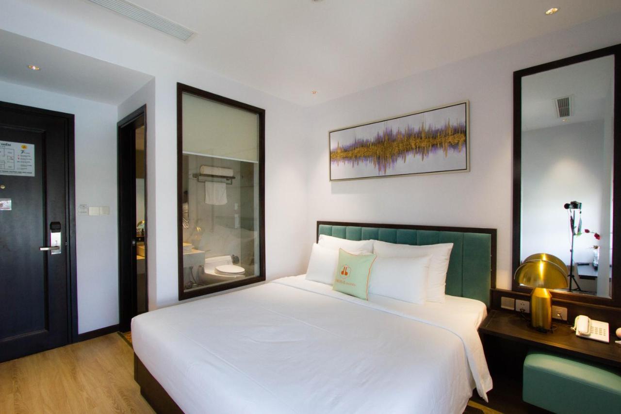 Cordial Grand Hotel Da Nang Beach - Infinity Rooftop Pool Экстерьер фото