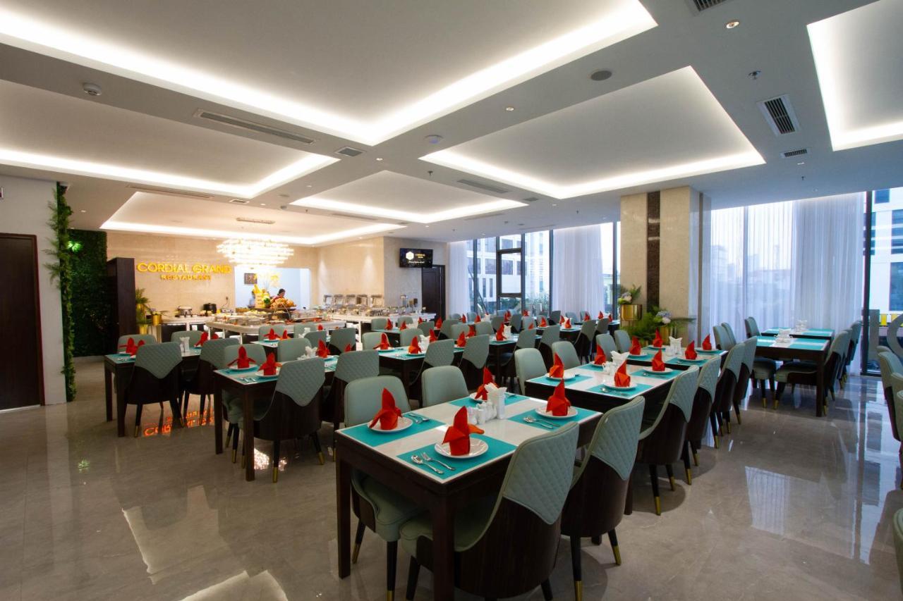 Cordial Grand Hotel Da Nang Beach - Infinity Rooftop Pool Экстерьер фото